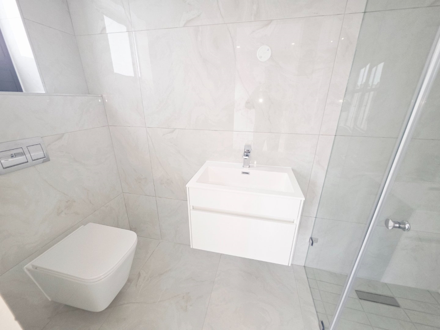 5 Bedroom Property for Sale in Sandown Western Cape